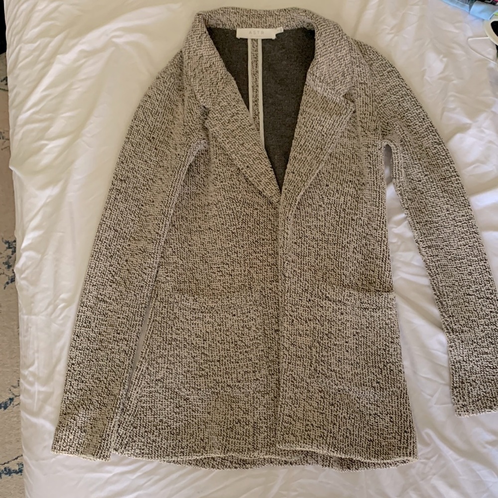 ASTR BLAZER SIZE SMALL